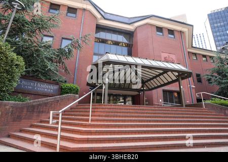Newton Street, Birmingham, 8 giugno 2025. Vista generale della Corte Corona di Birmingham, conosciuta anche come Corte della Regina Elisabetta II, Birmingham. Crediti: British News and Media/Alamy Live News Foto Stock