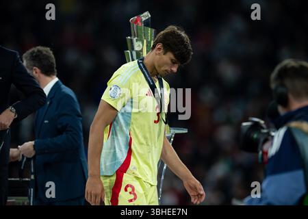 MONACO DI BAVIERA, GERMANIA - 08 GIUGNO: Robin le Normand della nazionale spagnola scompare durante la finale di UEFA Nations League 2025 tra la nazione portoghese Foto Stock