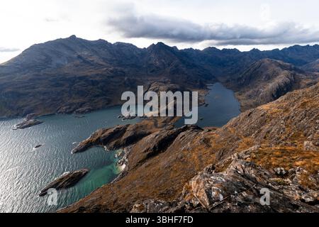 Aspro paesaggio sopra Loch Coruisk sull'Isola di Skye, Scozia Foto Stock