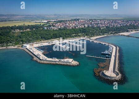 Vista aerea del porto di Sarafovo, quartiere di Burgas, Bulgaria Foto Stock