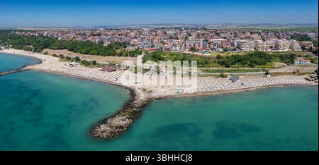 Vista aerea della spiaggia del quartiere Sarafovo di Burgas, Bulgaria Foto Stock