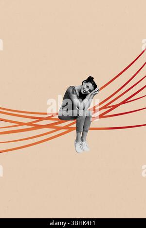 Disegno composito di immagini di schizzo tendenza grafica collage di schizzi contemporanei copyspace giovane signora Sit modello corda in posa sorriso successo Foto Stock