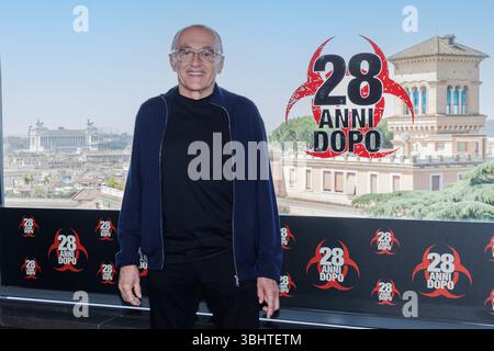 Roma, Italia. 11 giugno 2025. Danny Boyle partecipa alla photocall del film “28 ANNI DOPO” l'11 giugno 2025 all'Hotel Eden di Roma, Italia Credit: Live Media Publishing Group/Alamy Live News Foto Stock