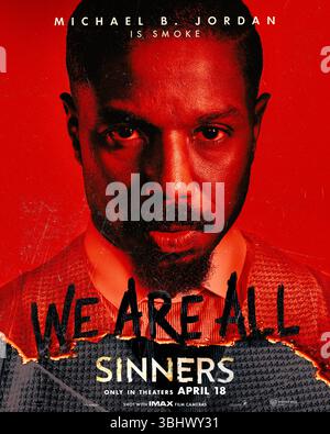 Sinners (2025) diretto da Ryan Coogler e interpretato da Michael B. Jordan nel ruolo di Smoke. Nel Delta del Mississippi, fratelli gemelli con un passato criminale cercano di costruire una nuova vita, solo per affrontare un maligno soprannaturale mortale che minaccia la loro comunità. SOLO PER USO EDITORIALE PER poster di caratteri USA. Crediti: BFA / Warner Bros Foto Stock