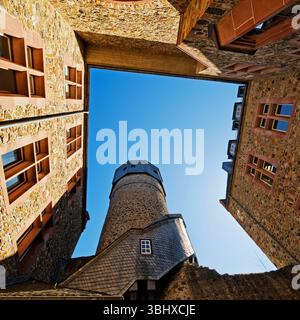 Castello vecchio, vista dal cortile interno al cielo, Germania, Assia, Giessen Foto Stock