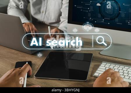 Un'immagine di marketing digitale di una chat di ricerca ai mostra la persona che utilizza la penna digitale per interagire con lo schermo del computer visualizzando le parole ricerca ai e le icone di ricerca Foto Stock