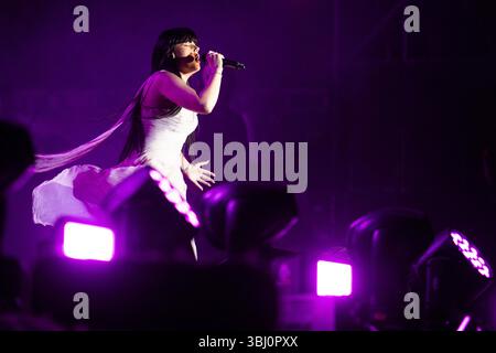 Novi Sad, Serbia. 10 luglio 2024. La cantante serba Teodora Pavlovska si esibisce al festival musicale EXIT a Novi Sad, in Serbia, il 10 luglio 2024, presso la Fortezza di Petrovaradin. (Foto di Maxim Konankov/NurPhoto) credito: NurPhoto SRL/Alamy Live News Foto Stock