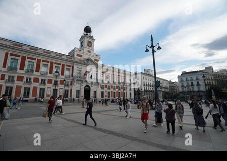 Piazza Puerta del Sol a Madrid, Spagna Foto Stock