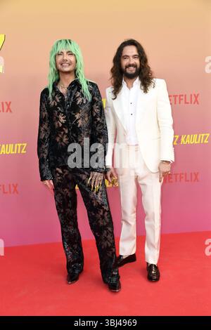 Bill Kaulitz und Tom Kaulitz beim Special Screening von Kaulitz & Kaulitz Staffel 2 im Delphi Filmpalast a Berlino AM 12.06.2025 *** Bill Kaulitz e Tom Kaulitz alla proiezione speciale di Kaulitz Kaulitz seconda stagione al Delphi Filmpalast di Berlino il 12 06 2025 Foto Stock
