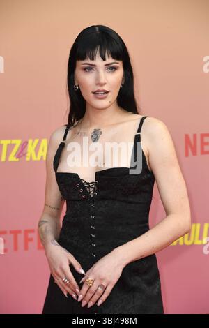 Phenix Kühnert beim Special Screening von Kaulitz & Kaulitz Staffel 2 im Delphi Filmpalast a Berlino AM 12.06.2025 *** Phenix Kühnert alla proiezione speciale di Kaulitz Kaulitz seconda stagione al Delphi Filmpalast di Berlino il 12 06 2025 Foto Stock