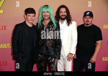 German Band Tokio Hotel: Georg Listing, Bill Kaulitz, Tom Kaulitz e Gustav Schaefer partecipano alla proiezione speciale Netflix Kaulitz & Kaulitz Series 2, Foto Stock