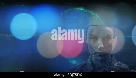 Faccia avatar che mostra i dati olografici nello spazio virtuale, con sfera particella e linea della forma d'onda Foto Stock