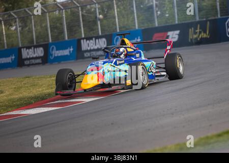 21 PALMOWSKI Alisha (gir), Campos Racing, supporter di Red Bull Racing, Tatuus F4-T421, azione durante il 4° round del Campionato F1 Academy 2025 dal 14 al 16 giugno 2025 sul circuito Gilles Villeneuve, a Montréal, Canada - Photo Alexis Perrin/DPPI credito: DPPI Media/Alamy Live News Foto Stock