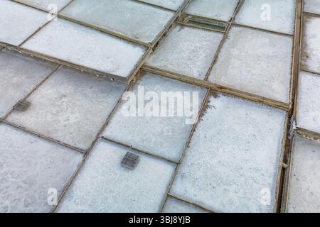 Vista aerea della Valle dell'Anana con antiche terrazze saline, Paesi Baschi, Spagna Foto Stock