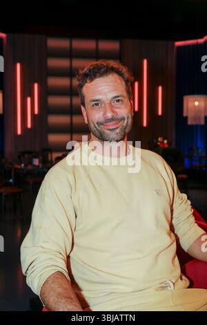 Kai Schumann bei der Aufzeichnung der WDR-Talkshow 'Kölner Treff' im WDR Studio BS 3. Köln, 12.04.2024 Foto Stock