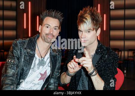 Andreas Ehrlich, Chris Ehrlich bei der Aufzeichnung der WDR-Talkshow 'Kölner Treff' im WDR Studio BS 3. Köln, 05.12.2024 Foto Stock