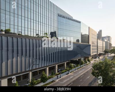 Gary C. Werths Building at Siteman Cancer Center, sede: St. Louis MO, Architects: Lawrence Group, Perkins Eastman Foto Stock