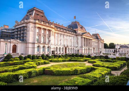 Vista panoramica sulla strada del Palazzo reale di Bruxelles, capitale del Belgio Foto Stock