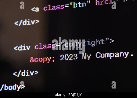 Quellcode der HTML-Website auf dem Bildschirm Foto Stock