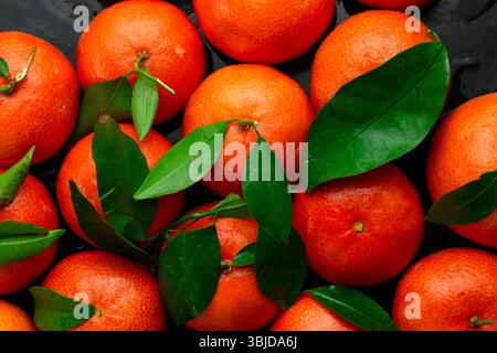 Mandarino, delizioso frutto invernale ricco di vitamina C.. Foto Stock