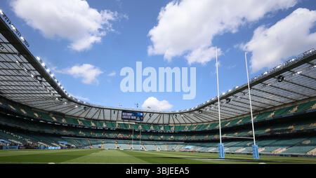 Londra, Regno Unito. 12 agosto 2025. Vista dello stadio Allianz prima del calcio d'inizio durante i play-off della Gallagher English Premiership tra Bath Rugby e Leicester Tigersat Allianz Stadium, Londra il 14 giugno 2025 Credit: Action foto Sport/Alamy Live News Foto Stock