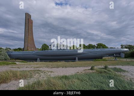 Laboe, Germania - 26 maggio 2025: Sottomarino tedesco U-995 è un sottomarino di tipo VIIC della Kriegsmarine tedesca. Il più usato nelle battaglie atlantiche. SEL Foto Stock