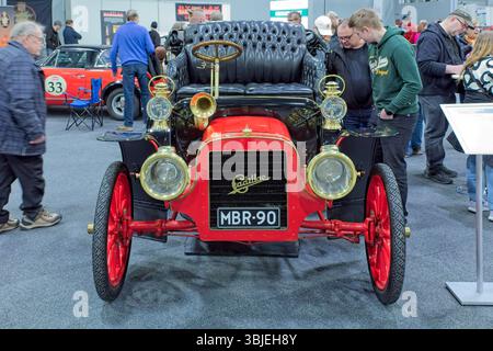 Lahti, Finlandia – 3 maggio. 2025: Auto Cadillac Model K (1907) al Classic Motor Show al Lahti Exhibition and Convention Centre. Foto Stock