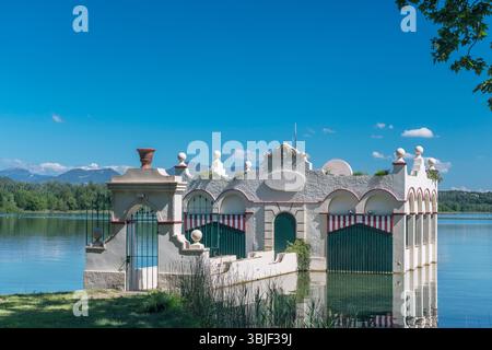 PESQUERA MARIMON BOATHOUSE LAGO DI BANYOLES PLA DE L’ESTANY GIRONA CATALOGNA SPAGNA Foto Stock