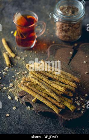 Bastoncini di timo sani, bastoncini leggeri e saporiti. Foto Stock