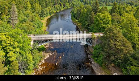 Carron Bridge River Spey Carron Moray Scotland costruito per la Strathspey Railway nel 1863 Foto Stock