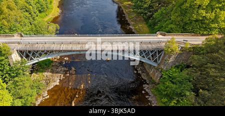Carron Bridge River Spey Carron Moray Scotland costruito tra il 1862 e il 1863 da Alexander Gibb della Great North of Scotland Railway Foto Stock
