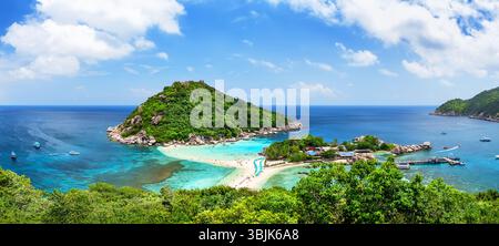 Panorama dell'incredibile isola di Nang Yuan, vicino a Koh Tao, in Thailandia. Foto Stock