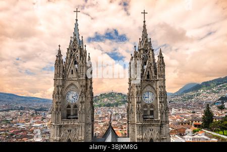 Basilica del voto Nacional, Quito Ecuador Foto Stock