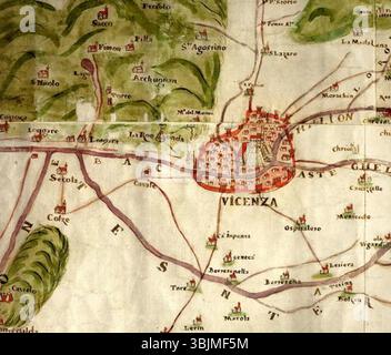 "Mappa particolare cinta muraria Vicenza" (1646 circa) è una mappa che evidenzia le mura difensive della città di Vicenza in Italia. Questa mappa dettagliata mostra le fortificazioni strategiche del tempo, che riflettono la pianificazione urbana del XVII secolo. Foto Stock