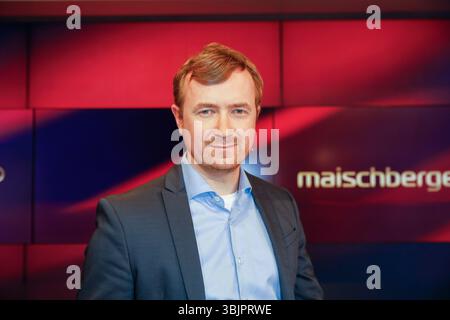 Demian von Osten in der ARD-Talkshow 'maischberger' im WDR Studio B. Köln, 25.04.2023 Foto Stock