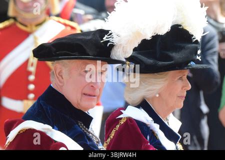 Castello di Windsor, lunedì 16 giugno 2025. Le loro Maestie il Re e la Regina prendono parte alla processione per il più nobile ordine della Giarrettiera, il Castello di Windsor, lunedì 16 giugno 2025. Crediti: James Taylor/Alamy Live News Foto Stock