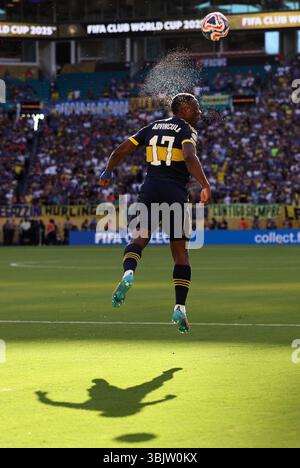 Miami Gardens, Stati Uniti. 16 giugno 2025. Luis Advincula del Boca Juniors durante la partita della Coppa del mondo CA Boca Juniors vs SL Benfica all'Hard Rock Stadium, Miami Gardens. Il credito per immagini dovrebbe essere: David Klein/Sportimage Credit: Sportimage Ltd/Alamy Live News Foto Stock