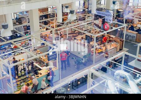 Tolone (Francia sud-orientale): Il mercato coperto da Biltoki. Bitoki è un operatore e gestore dei mercati alimentari centrali in Francia. Interno del covere Foto Stock