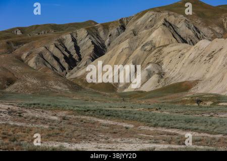 Colline colorate dell'Azerbaigian Foto Stock
