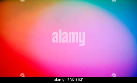 Sfondo astratto arcobaleno sfumato morbido da una lampada colorata Foto Stock