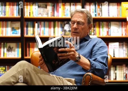 L'attore Michael Brandon, protagonista della serie televisiva degli anni '1980 Dempsey e Makepeace, al lancio della sua autobiografia "That's All i'm Say", a Waterstones, nel centro di Londra. Data foto: Martedì 17 giugno 2025. Foto Stock