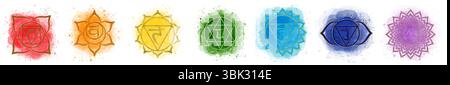 Un set di sette simboli chakra colorati su sfondo ad acquerello. Radice, sacrale, plesso solare, cuore, gola, terzo occhio e chakra corona. Disegnato a mano Foto Stock