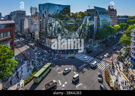 Harajuku Tokyu Plaza, noto come Harakado, è un grande magazzino multilivello situato nel quartiere di Shibuya, Tokyo, Giappone. Foto Stock