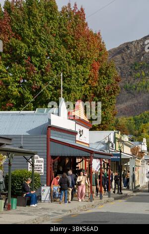 Autunno ad Arrowtown, ex città mineraria dell'oro, Otago, nuova Zelanda Foto Stock