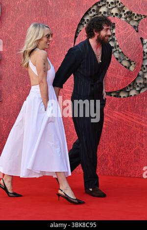 Londra, Regno Unito. 18 giugno 2025. Londra, Regno Unito - 18 giugno 2025 Sam Taylor-Johnson e Aaron Taylor-Johnson alla prima mondiale di 28 anni dopo, a Odeon Luxe, Leicester Square, Londra, Inghilterra. CAP/JOR © JOR/Capital Pictures credito: Capital Pictures/Alamy Live News Foto Stock