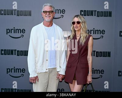 18 giugno 2025, Hollywood, California, Stati Uniti: Eric Dane e Janell Shirtcliff partecipano alla prima di Los Angeles di ''Countdown' (immagine di credito: © Billy Bennight/ZUMA Press Wire) SOLO PER USO EDITORIALE! Non per USO commerciale! Foto Stock