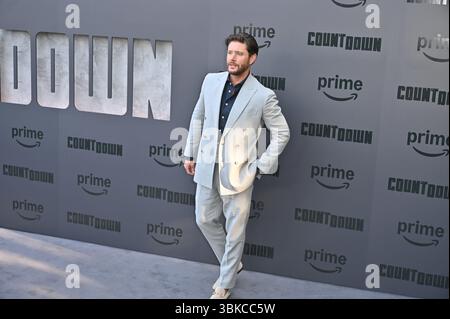 Los Angeles, CA USA - 18 giugno 2025: Jensen Ackles partecipa alla prima della serie Countdown Foto Stock