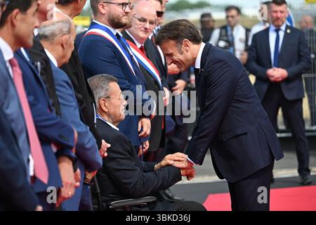 Le Bourget, Francia. 20 giugno 2025. Il 20 giugno 2025, il presidente Emmanuel Macron ha partecipato alla 55a edizione dell'International Paris Air Show (Salon International de l'aéronautique et de l'espace - SIAE) tenutasi presso l'aeroporto Paris-le Bourget, a nord di Parigi. Foto di Jeanne Accorsini/Pool/ABACAPRESS.COM credito: Abaca Press/Alamy Live News Foto Stock