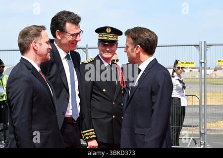 Le Bourget, Francia. 20 giugno 2025. Il 20 giugno 2025, il presidente Emmanuel Macron ha partecipato alla 55a edizione dell'International Paris Air Show (Salon International de l'aéronautique et de l'espace - SIAE) tenutasi presso l'aeroporto Paris-le Bourget, a nord di Parigi. Foto di Jeanne Accorsini/Pool/ABACAPRESS.COM credito: Abaca Press/Alamy Live News Foto Stock