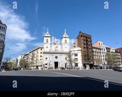 Plaza de Iglesia o Glorieta del pintor Sorolla, Chamberi, Madrid , Spagna Foto Stock